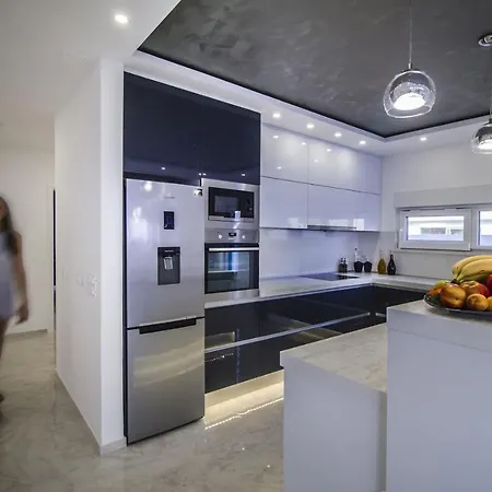 Ctma225/ Holiday House With Heated Private Pool Makarska