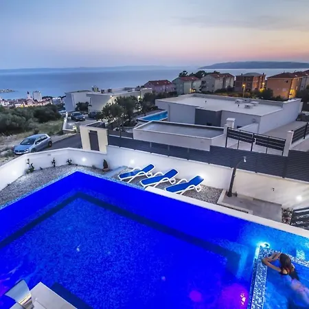 Villa Ctma225/ Holiday House With Heated Private Pool Makarska