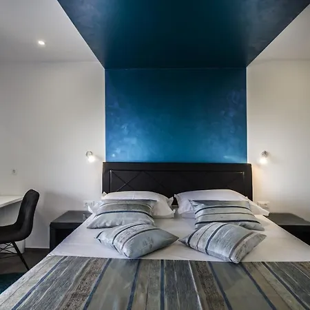 Ctma225/ Holiday House With Heated Private Pool *